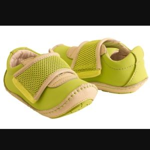 New in Box – Riley Roos Baby Shoes